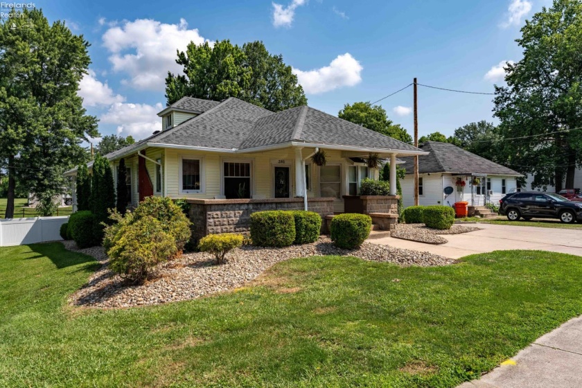 293 Monroe Street, Monroeville, 44847, 5 Bedrooms Bedrooms, ,3 BathroomsBathrooms,Residential,For Sale,Monroe,20262459