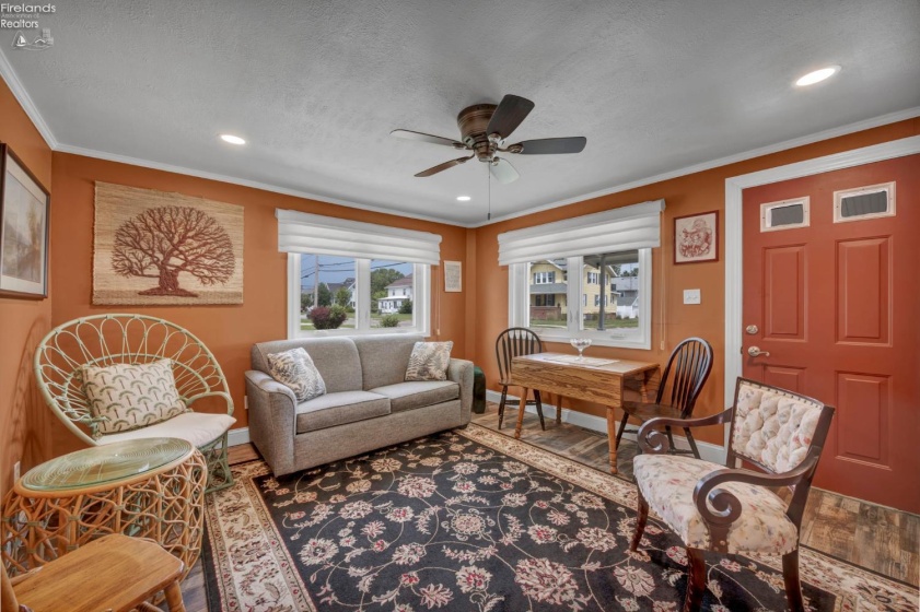902 2nd Street, Port Clinton, 43452, 3 Bedrooms Bedrooms, ,2 BathroomsBathrooms,Residential,For Sale,2nd,20262568