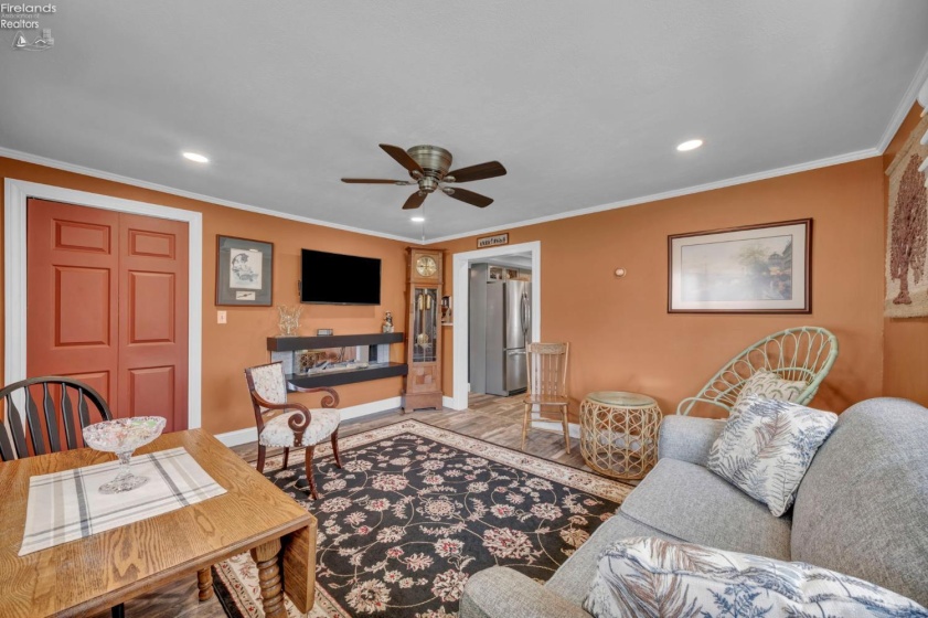 902 2nd Street, Port Clinton, 43452, 3 Bedrooms Bedrooms, ,2 BathroomsBathrooms,Residential,For Sale,2nd,20262568
