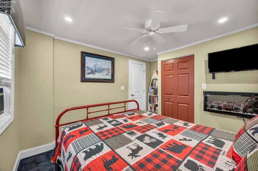 902 2nd Street, Port Clinton, 43452, 3 Bedrooms Bedrooms, ,2 BathroomsBathrooms,Residential,For Sale,2nd,20262568