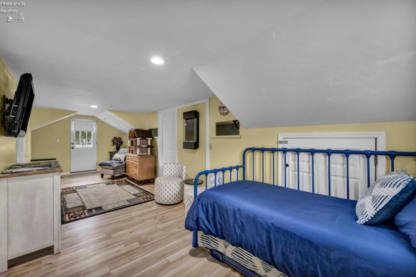 902 2nd Street, Port Clinton, 43452, 3 Bedrooms Bedrooms, ,2 BathroomsBathrooms,Residential,For Sale,2nd,20262568