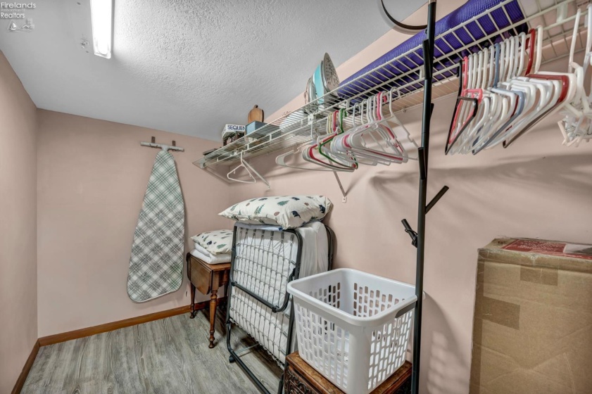 902 2nd Street, Port Clinton, 43452, 3 Bedrooms Bedrooms, ,2 BathroomsBathrooms,Residential,For Sale,2nd,20262568