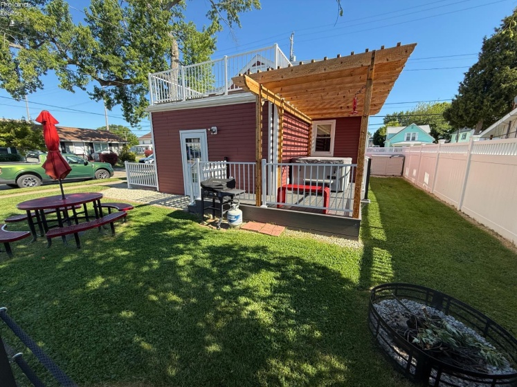 902 2nd Street, Port Clinton, 43452, 3 Bedrooms Bedrooms, ,2 BathroomsBathrooms,Residential,For Sale,2nd,20262568