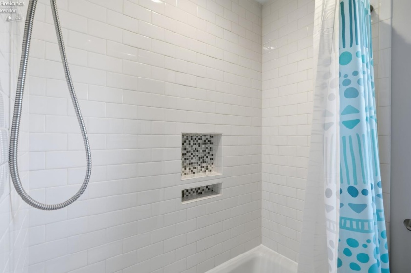 746 Clinton Street, Port Clinton, 43452, 3 Bedrooms Bedrooms, ,1 BathroomBathrooms,Residential,For Sale,Clinton,20262626