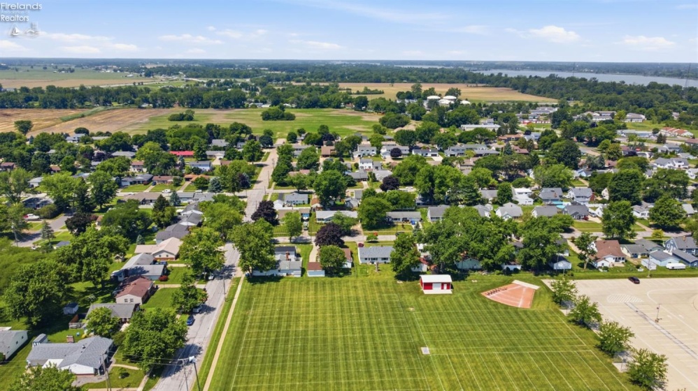 746 Clinton Street, Port Clinton, 43452, 3 Bedrooms Bedrooms, ,1 BathroomBathrooms,Residential,For Sale,Clinton,20262626