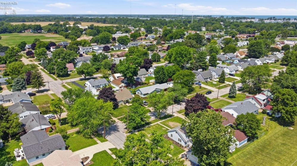 746 Clinton Street, Port Clinton, 43452, 3 Bedrooms Bedrooms, ,1 BathroomBathrooms,Residential,For Sale,Clinton,20262626