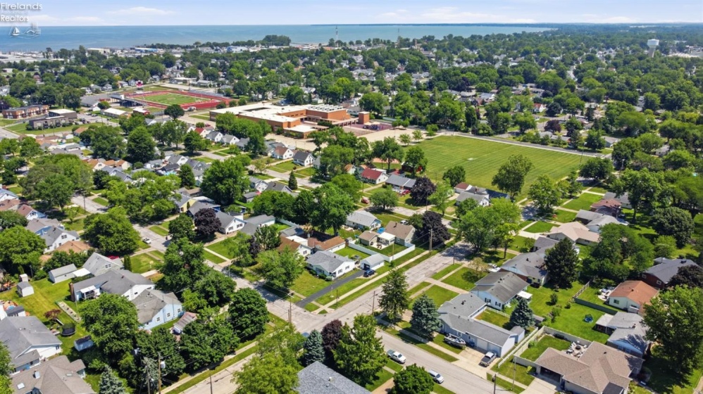 746 Clinton Street, Port Clinton, 43452, 3 Bedrooms Bedrooms, ,1 BathroomBathrooms,Residential,For Sale,Clinton,20262626