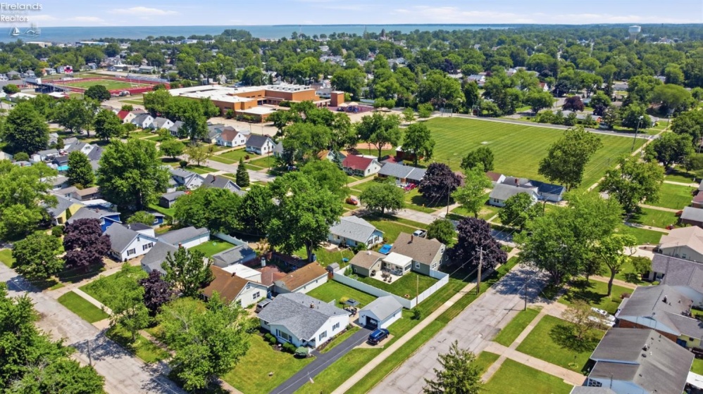 746 Clinton Street, Port Clinton, 43452, 3 Bedrooms Bedrooms, ,1 BathroomBathrooms,Residential,For Sale,Clinton,20262626