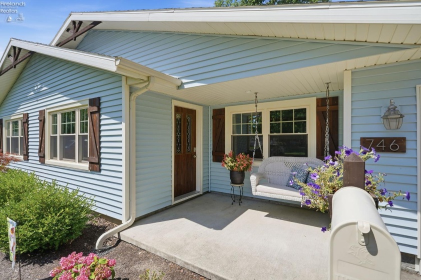 746 Clinton Street, Port Clinton, 43452, 3 Bedrooms Bedrooms, ,1 BathroomBathrooms,Residential,For Sale,Clinton,20262626