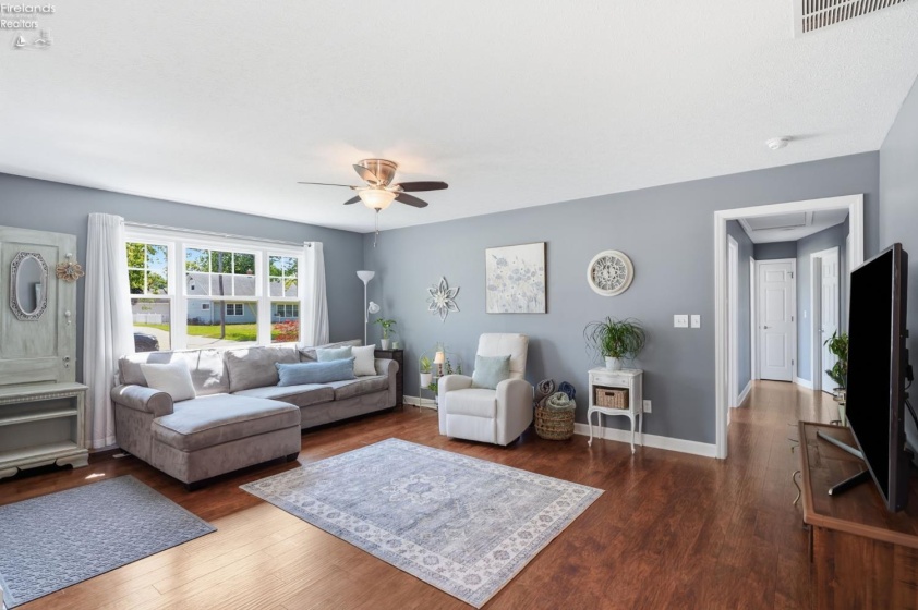 746 Clinton Street, Port Clinton, 43452, 3 Bedrooms Bedrooms, ,1 BathroomBathrooms,Residential,For Sale,Clinton,20262626