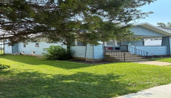424 7th Street, Port Clinton, 43452, 3 Bedrooms Bedrooms, ,2 BathroomsBathrooms,Residential,For Sale,7th,20262659 424 7th Street, Port Clinton, 43452, 3 Bedrooms Bedrooms, ,2 BathroomsBathrooms,Residential,For Sale,7th,20262659