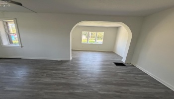 2406 Monroe Street, Sandusky, 44870, 2 Bedrooms Bedrooms, ,1 BathroomBathrooms,Residential,For Sale,Monroe,20262683 2406 Monroe Street, Sandusky, 44870, 2 Bedrooms Bedrooms, ,1 BathroomBathrooms,Residential,For Sale,Monroe,20262683