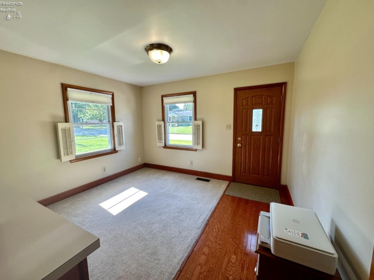 8 Lincoln Road, Tiffin, 44883, 3 Bedrooms Bedrooms, ,2 BathroomsBathrooms,Residential,For Sale,Lincoln,20262691