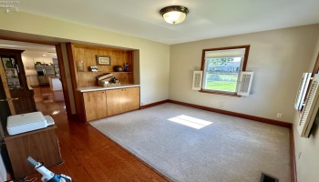 8 Lincoln Road, Tiffin, 44883, 3 Bedrooms Bedrooms, ,2 BathroomsBathrooms,Residential,For Sale,Lincoln,20262691