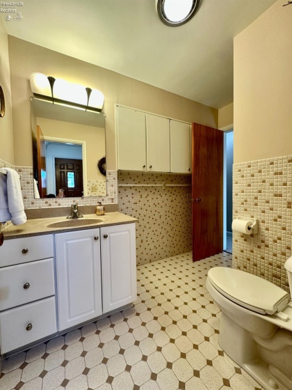 8 Lincoln Road, Tiffin, 44883, 3 Bedrooms Bedrooms, ,2 BathroomsBathrooms,Residential,For Sale,Lincoln,20262691