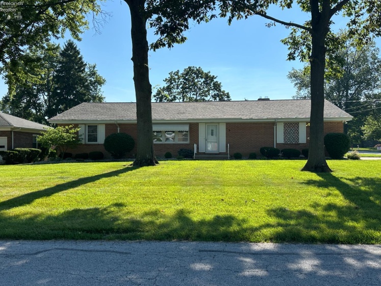 8 Lincoln Road, Tiffin, 44883, 3 Bedrooms Bedrooms, ,2 BathroomsBathrooms,Residential,For Sale,Lincoln,20262691