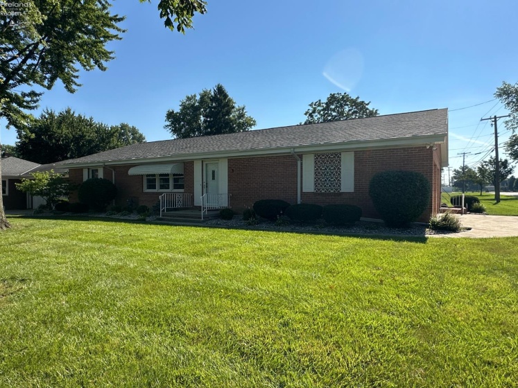 8 Lincoln Road, Tiffin, 44883, 3 Bedrooms Bedrooms, ,2 BathroomsBathrooms,Residential,For Sale,Lincoln,20262691