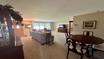 8 Lincoln Road, Tiffin, 44883, 3 Bedrooms Bedrooms, ,2 BathroomsBathrooms,Residential,For Sale,Lincoln,20262691