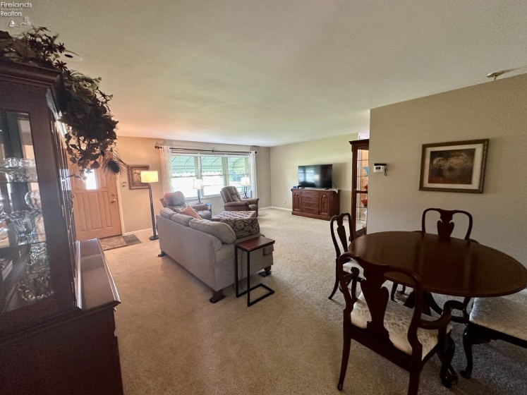 8 Lincoln Road, Tiffin, 44883, 3 Bedrooms Bedrooms, ,2 BathroomsBathrooms,Residential,For Sale,Lincoln,20262691