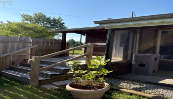 208 Washington Street, Oak Harbor, 43449, 1 Bedroom Bedrooms, ,1 BathroomBathrooms,Residential,For Sale,Washington,20262671