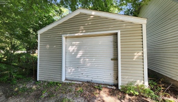 281 Spring Street, Clyde, 43410, 2 Bedrooms Bedrooms, ,2 BathroomsBathrooms,Residential,For Sale,Spring Street,20262665