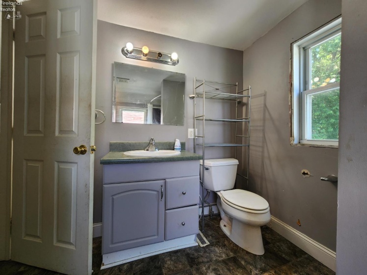 281 Spring Street, Clyde, 43410, 2 Bedrooms Bedrooms, ,2 BathroomsBathrooms,Residential,For Sale,Spring Street,20262665