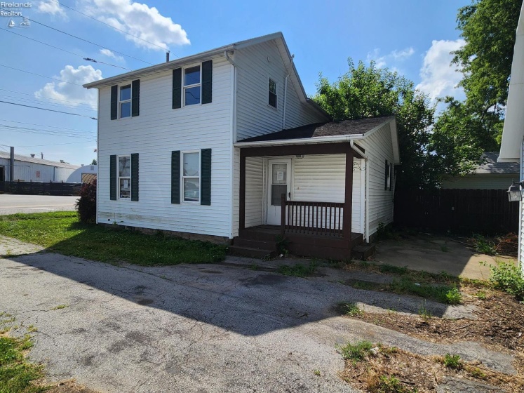 281 Spring Street, Clyde, 43410, 2 Bedrooms Bedrooms, ,2 BathroomsBathrooms,Residential,For Sale,Spring Street,20262665