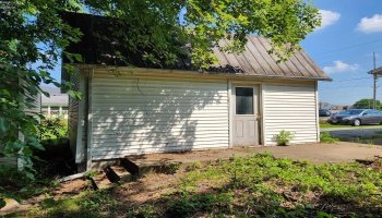 281 Spring Street, Clyde, 43410, 2 Bedrooms Bedrooms, ,2 BathroomsBathrooms,Residential,For Sale,Spring Street,20262665