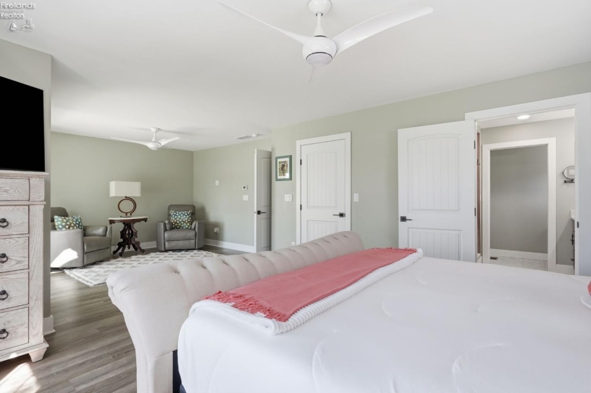 5384 Pintail Dr., Port Clinton, 43452, 4 Bedrooms Bedrooms, ,4 BathroomsBathrooms,Residential,For Sale,Pintail Dr.,20262628