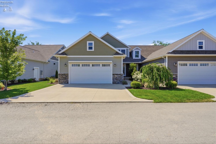 5384 Pintail Dr., Port Clinton, 43452, 4 Bedrooms Bedrooms, ,4 BathroomsBathrooms,Residential,For Sale,Pintail Dr.,20262628