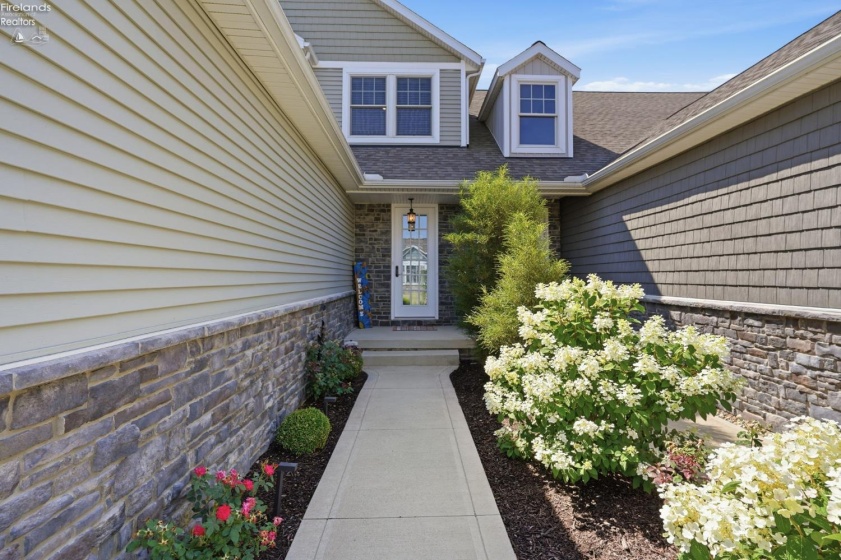 5384 Pintail Dr., Port Clinton, 43452, 4 Bedrooms Bedrooms, ,4 BathroomsBathrooms,Residential,For Sale,Pintail Dr.,20262628