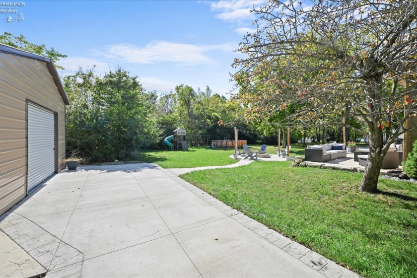 3500 Woodhill Drive, Port Clinton, 43452, 3 Bedrooms Bedrooms, ,3 BathroomsBathrooms,Residential,For Sale,Woodhill,20262607