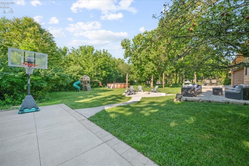 3500 Woodhill Drive, Port Clinton, 43452, 3 Bedrooms Bedrooms, ,3 BathroomsBathrooms,Residential,For Sale,Woodhill,20262607