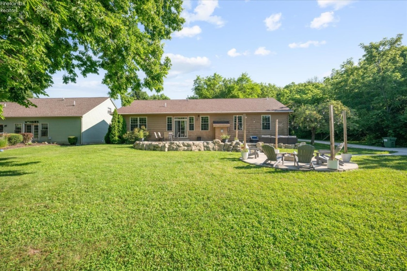3500 Woodhill Drive, Port Clinton, 43452, 3 Bedrooms Bedrooms, ,3 BathroomsBathrooms,Residential,For Sale,Woodhill,20262607