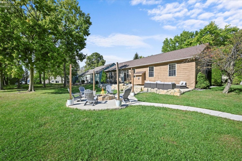 3500 Woodhill Drive, Port Clinton, 43452, 3 Bedrooms Bedrooms, ,3 BathroomsBathrooms,Residential,For Sale,Woodhill,20262607