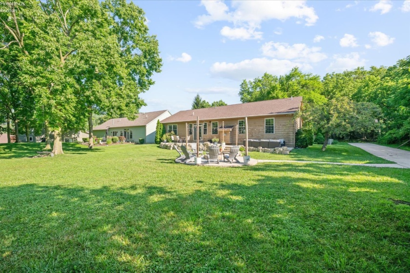 3500 Woodhill Drive, Port Clinton, 43452, 3 Bedrooms Bedrooms, ,3 BathroomsBathrooms,Residential,For Sale,Woodhill,20262607