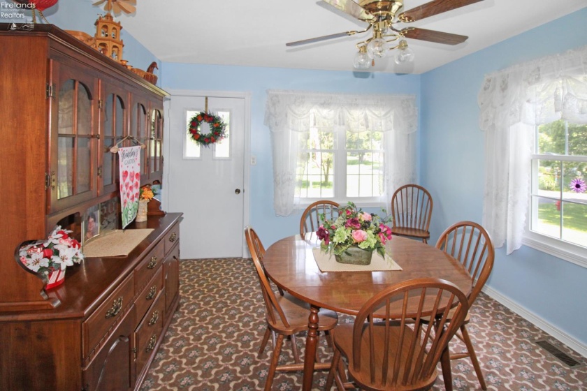 4336 Ledge Road, Port Clinton, 43452, 3 Bedrooms Bedrooms, ,2 BathroomsBathrooms,Residential,For Sale,Ledge,20262705