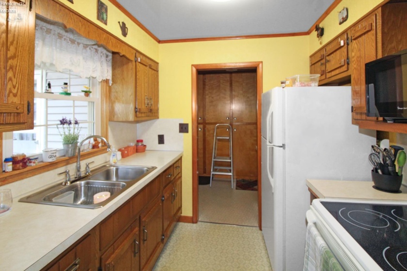 4336 Ledge Road, Port Clinton, 43452, 3 Bedrooms Bedrooms, ,2 BathroomsBathrooms,Residential,For Sale,Ledge,20262705
