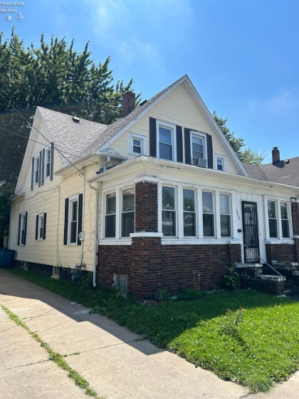 1424 Camp Street, Sandusky, 44870, 4 Bedrooms Bedrooms, ,1 BathroomBathrooms,Residential,For Sale,Camp,20262707