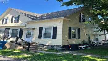 1424 Camp Street, Sandusky, 44870, 4 Bedrooms Bedrooms, ,1 BathroomBathrooms,Residential,For Sale,Camp,20262707