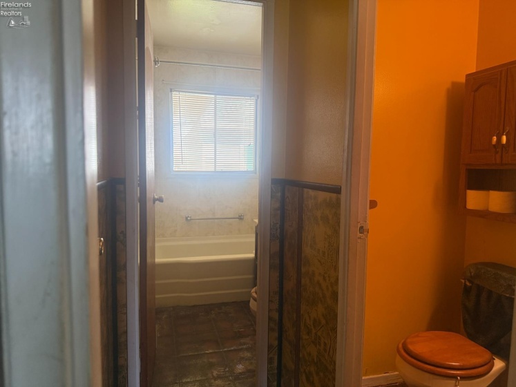 1716 Moore Street, Fremont, 43420, 3 Bedrooms Bedrooms, ,2 BathroomsBathrooms,Residential,For Sale,Moore,20262677