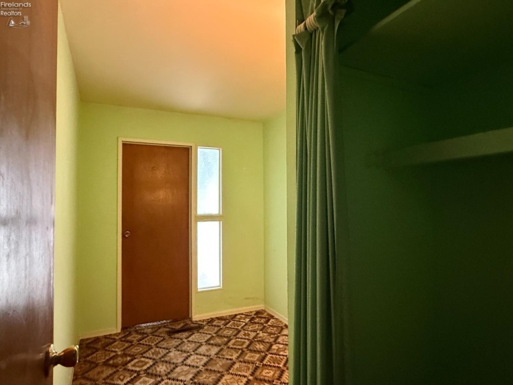 1716 Moore Street, Fremont, 43420, 3 Bedrooms Bedrooms, ,2 BathroomsBathrooms,Residential,For Sale,Moore,20262677