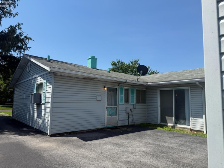 1716 Moore Street, Fremont, 43420, 3 Bedrooms Bedrooms, ,2 BathroomsBathrooms,Residential,For Sale,Moore,20262677