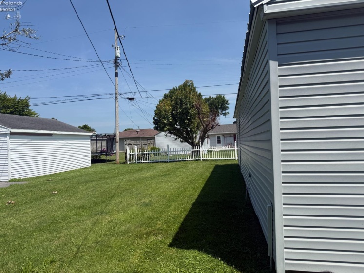 1716 Moore Street, Fremont, 43420, 3 Bedrooms Bedrooms, ,2 BathroomsBathrooms,Residential,For Sale,Moore,20262677