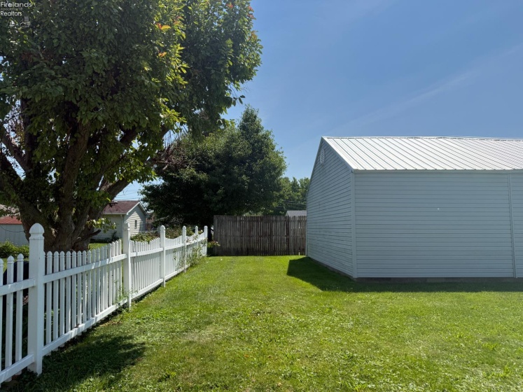 1716 Moore Street, Fremont, 43420, 3 Bedrooms Bedrooms, ,2 BathroomsBathrooms,Residential,For Sale,Moore,20262677