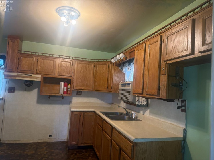 1716 Moore Street, Fremont, 43420, 3 Bedrooms Bedrooms, ,2 BathroomsBathrooms,Residential,For Sale,Moore,20262677