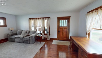 627 Madison Street, Port Clinton, 43452, 2 Bedrooms Bedrooms, ,1 BathroomBathrooms,Residential,For Sale,Madison,20262508