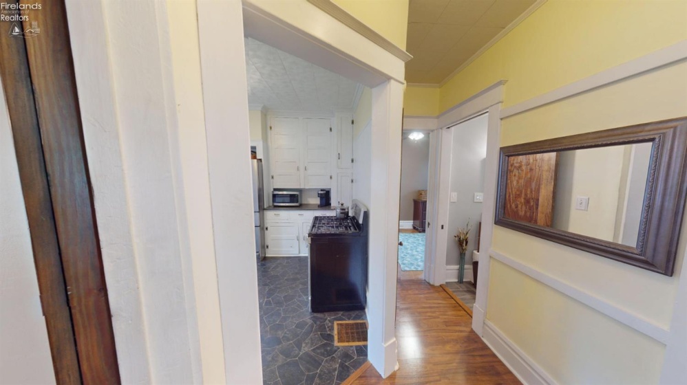 627 Madison Street, Port Clinton, 43452, 2 Bedrooms Bedrooms, ,1 BathroomBathrooms,Residential,For Sale,Madison,20262508