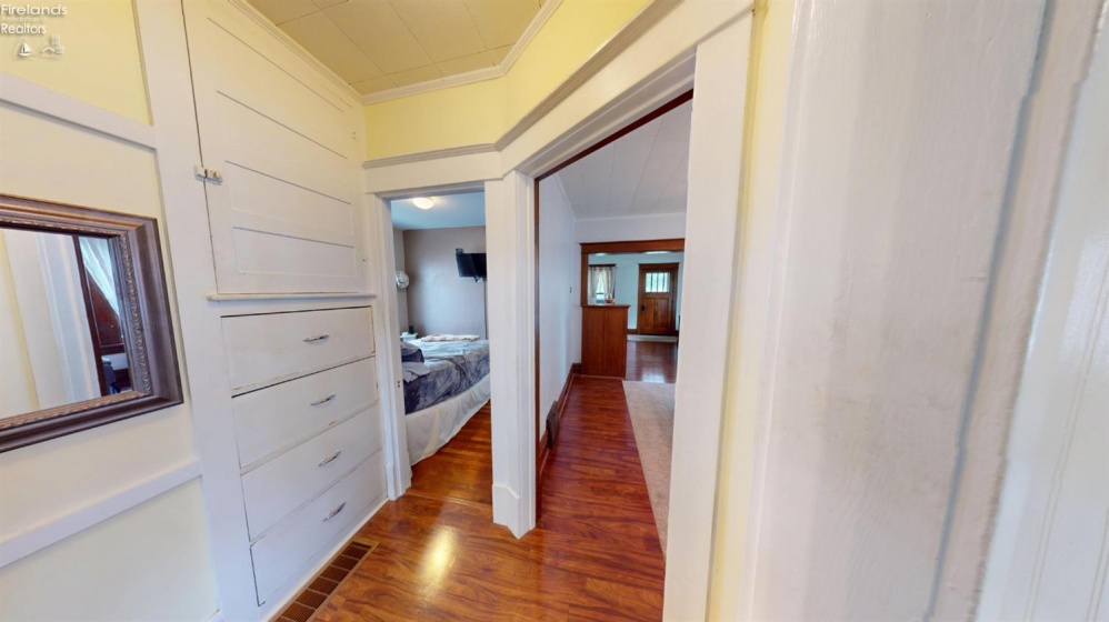 627 Madison Street, Port Clinton, 43452, 2 Bedrooms Bedrooms, ,1 BathroomBathrooms,Residential,For Sale,Madison,20262508