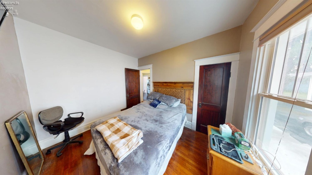 627 Madison Street, Port Clinton, 43452, 2 Bedrooms Bedrooms, ,1 BathroomBathrooms,Residential,For Sale,Madison,20262508